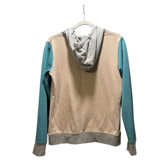 Patagonia Women’s Two-Tone Gray and Teal Zip Up Hoodie - Picture 3 of 6